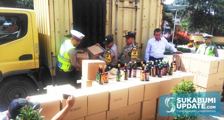 Pengiriman Satu Truk Miras Digagalkan Polsek Cibadak Polres Sukabumi
