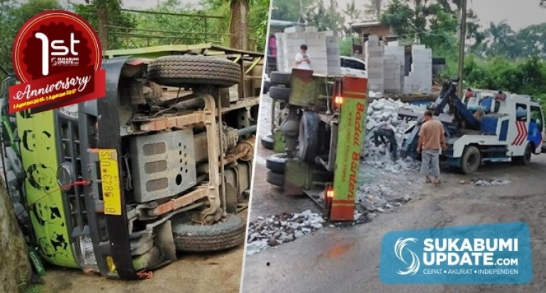 Hilang Kendali, Truk Angkut Bata Terbalik di Nagrak Kabupaten Sukabumi