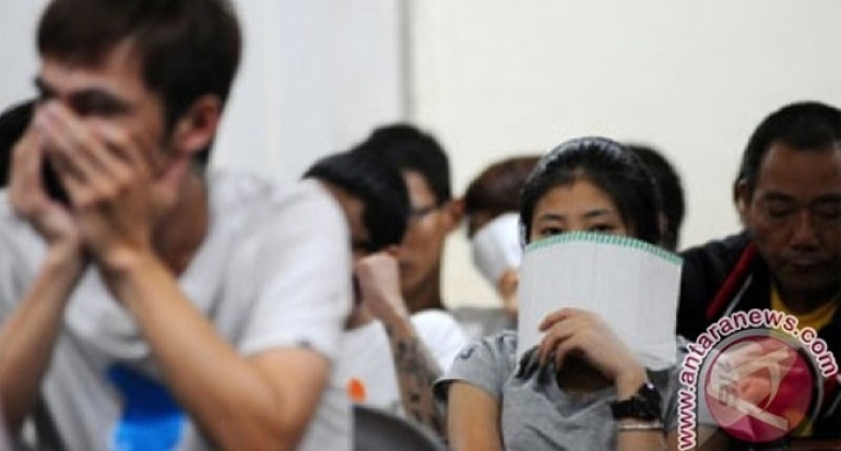 Kepolisian Thailand Gerebek Kelompok Penipu Asing