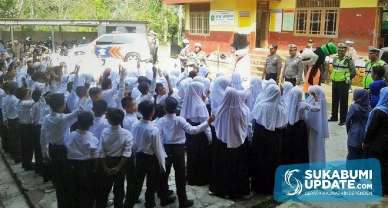 Anak-anak Diduga Korban Pelaku Pedofilia Dapat Trauma Healing dari Jajaran Polres Sukabumi