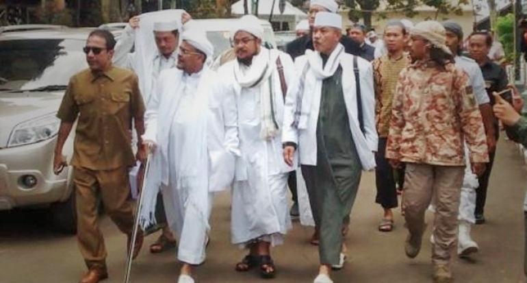 Ahli: Percakapan Pornografi Rizieq - Firza Penuhi Unsur Pidana