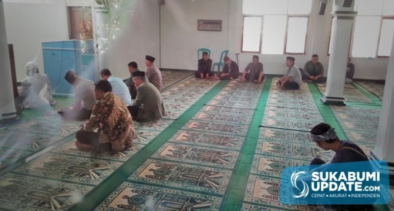 Pasang Pamflet SKB Tiga Menteri, Tim Bakorpakem Datangi Masjid Bilal Ahmadiyah Kota Sukabumi